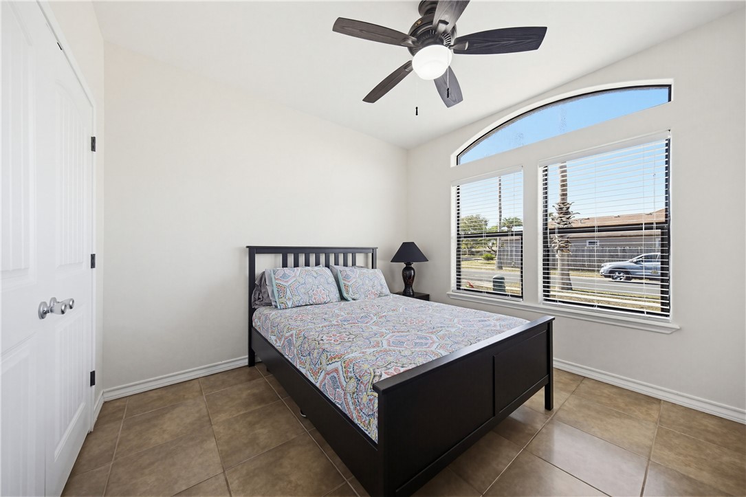 2506 Date Palm Drive Corpus Christi TX 78418