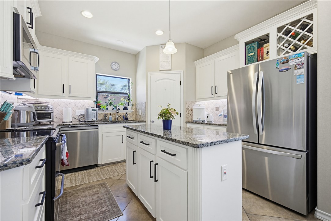 2506 Date Palm Drive Corpus Christi TX 78418