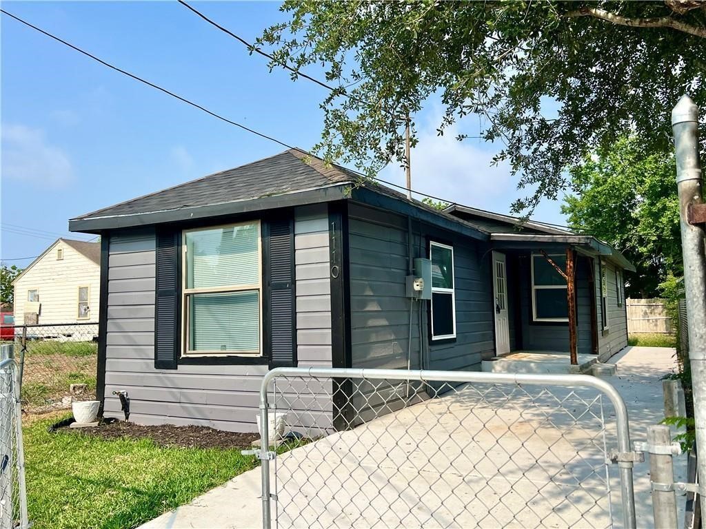 1110 Elgin Street Corpus Christi TX 78405