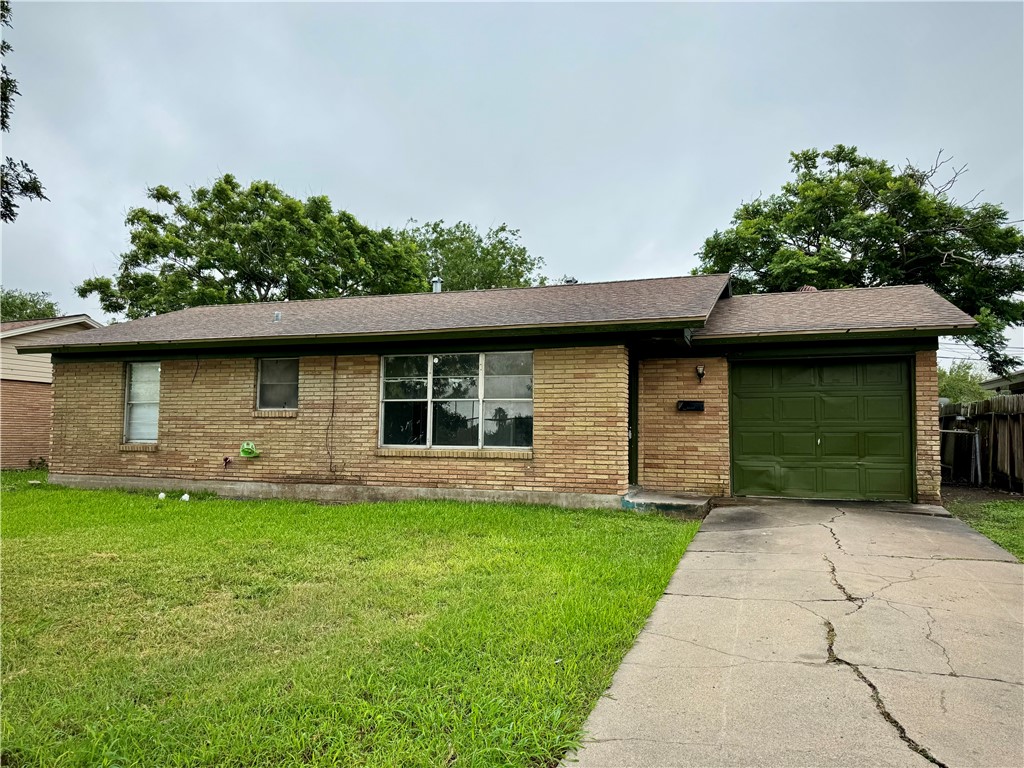 5825 Hugo Drive Corpus Christi TX 78412