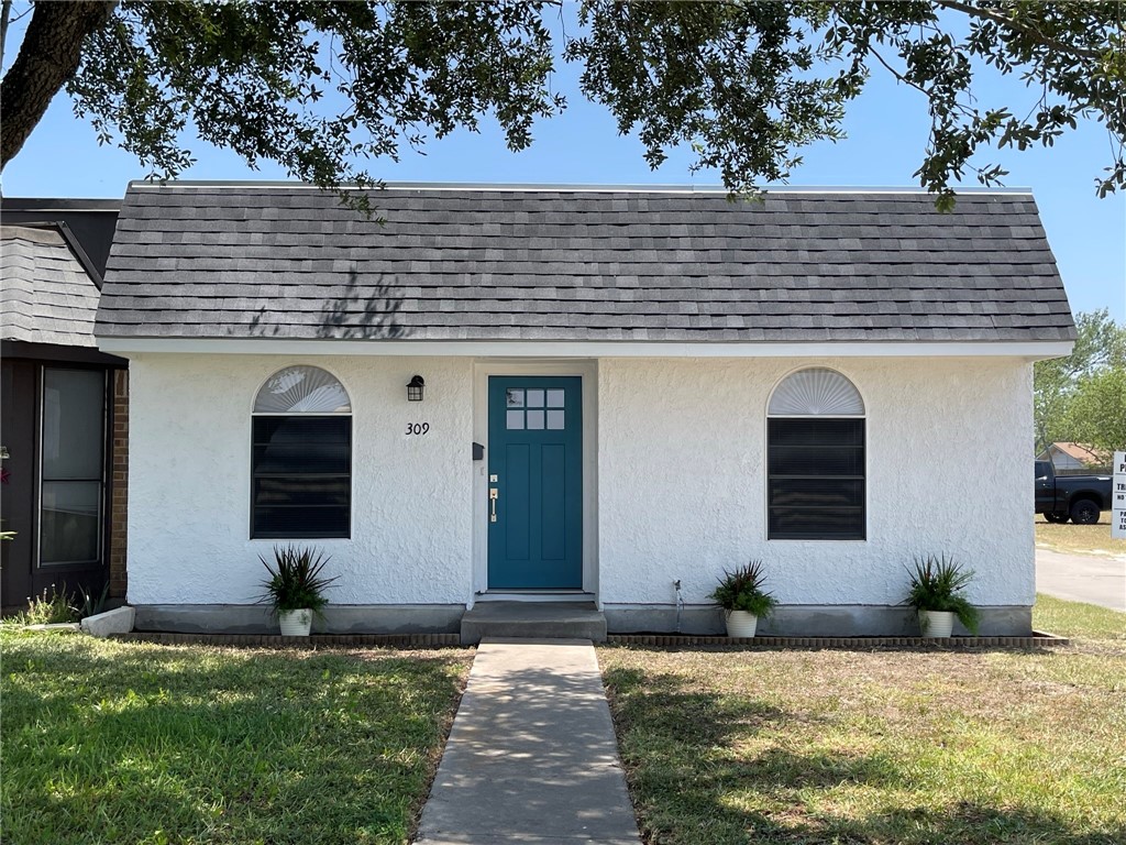 309 W Ailsie Avenue Kingsville TX 78363