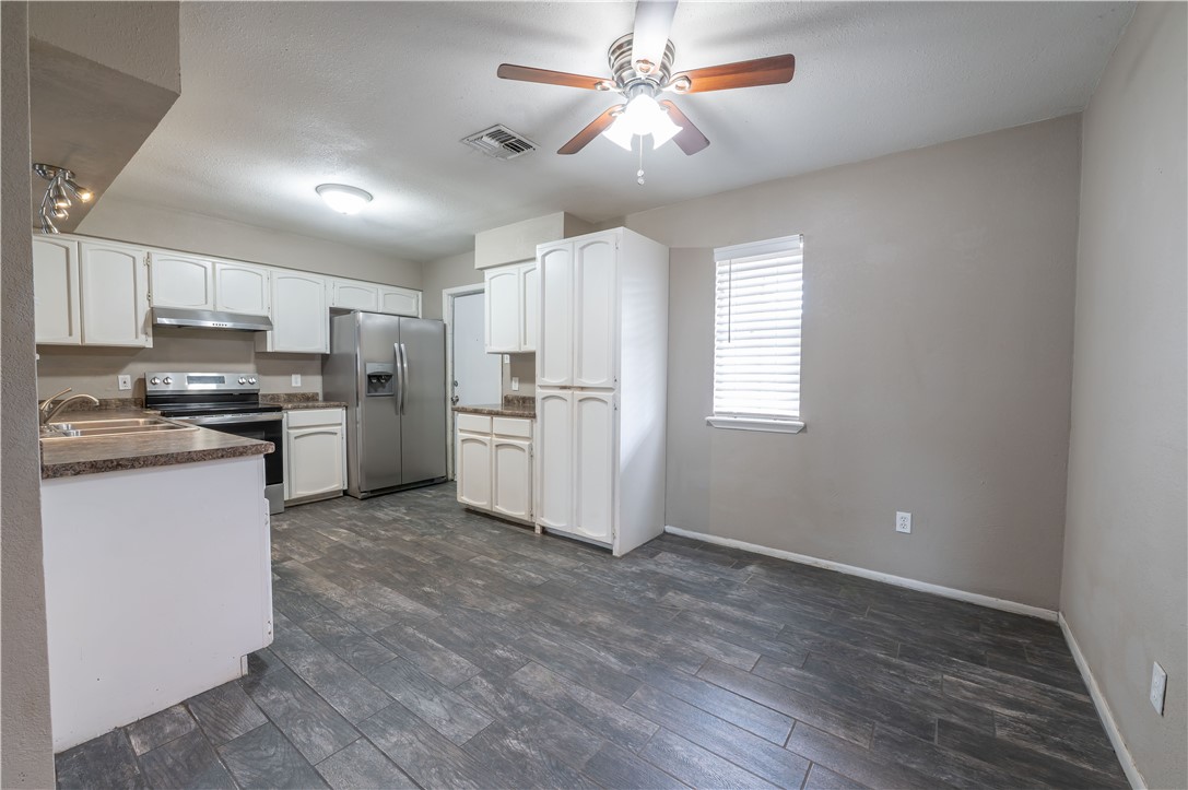 910 Red Start Circle Corpus Christi TX 78418