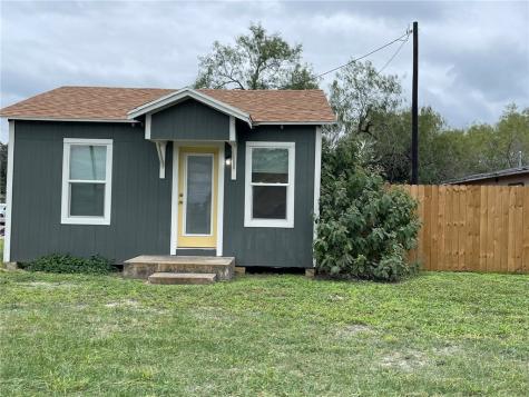 501 W D Avenue Kingsville TX 78363