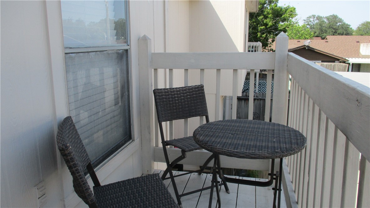 6702 Everhart E105 Corpus Christi TX 78413