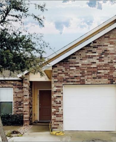 921 Moore Avenue Portland TX 78374