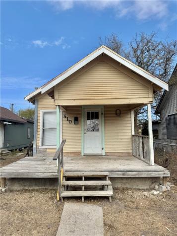 510 E Richard Avenue Kingsville TX 78363