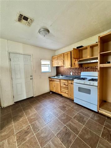 510 E Richard Avenue Kingsville TX 78363