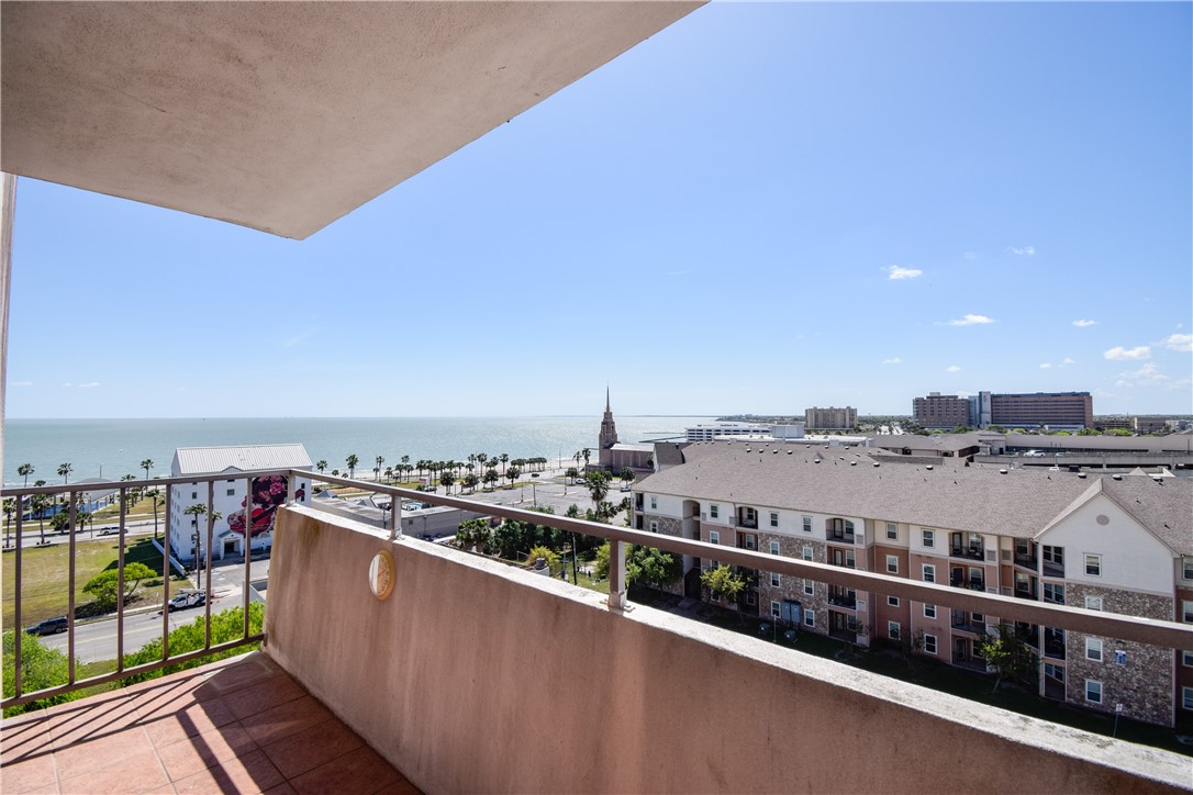 715 S Upper Broadway Street 903 Corpus Christi TX 78401