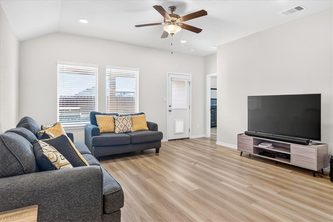 1638 Comfy Way Corpus Christi TX 78418