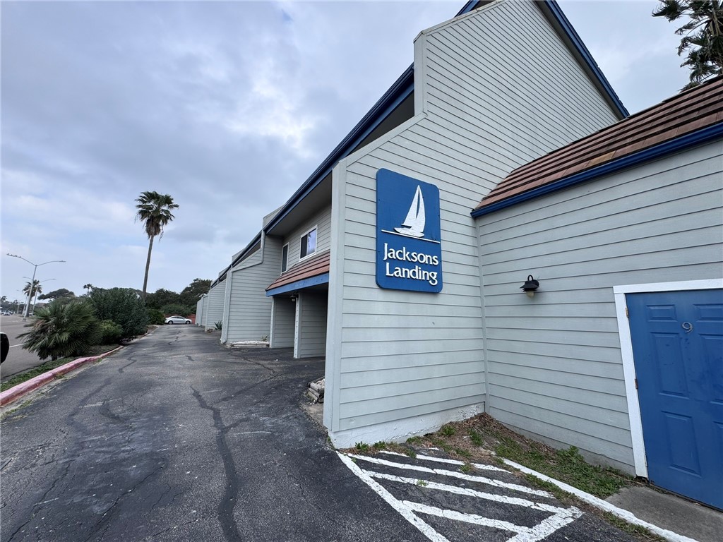 3402 Ocean Drive 32 Corpus Christi TX 78411