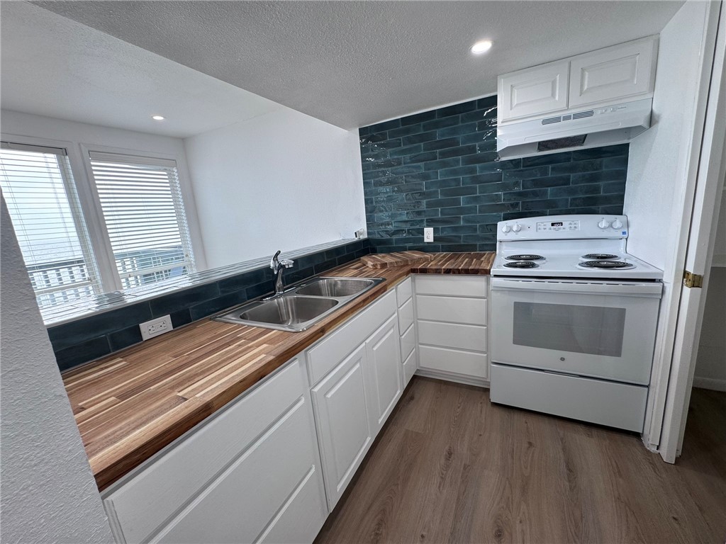 3402 Ocean Drive 32 Corpus Christi TX 78411