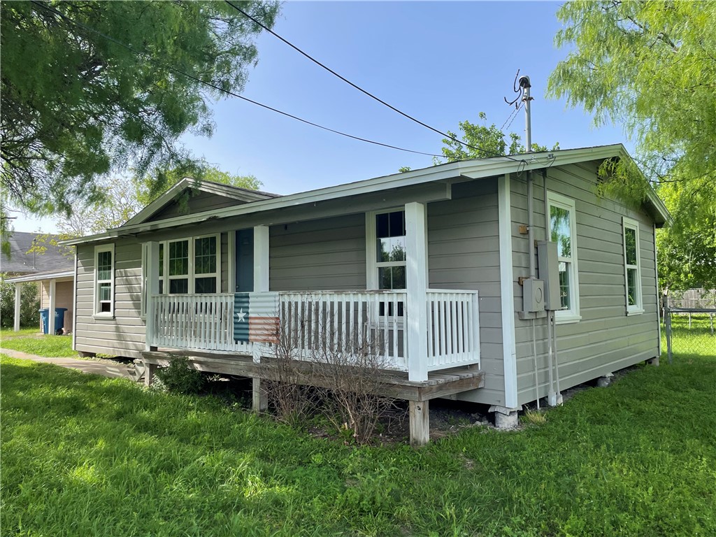 125 Walker Avenue Portland TX 78374