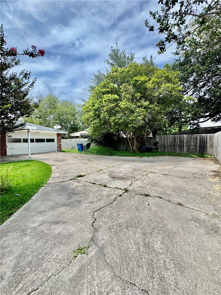 5122 Moultrie Drive Corpus Christi TX 78413