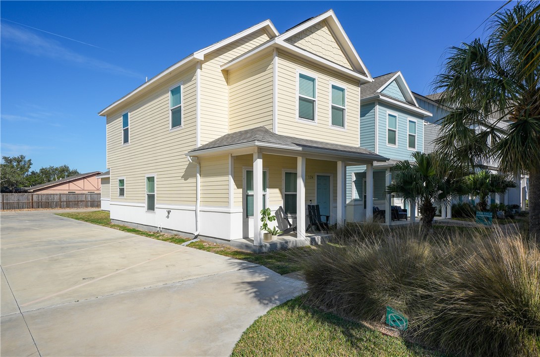 124 Lavaca Rockport TX 78382