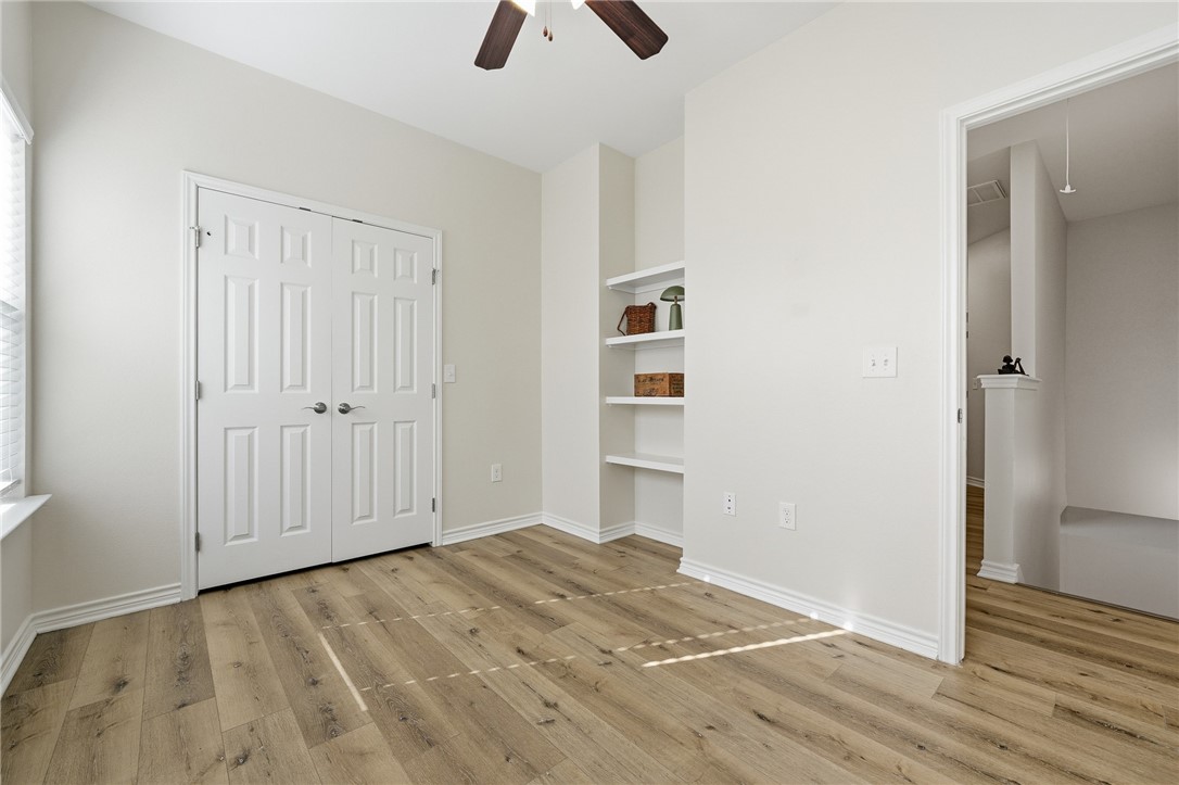 124 Lavaca Rockport TX 78382