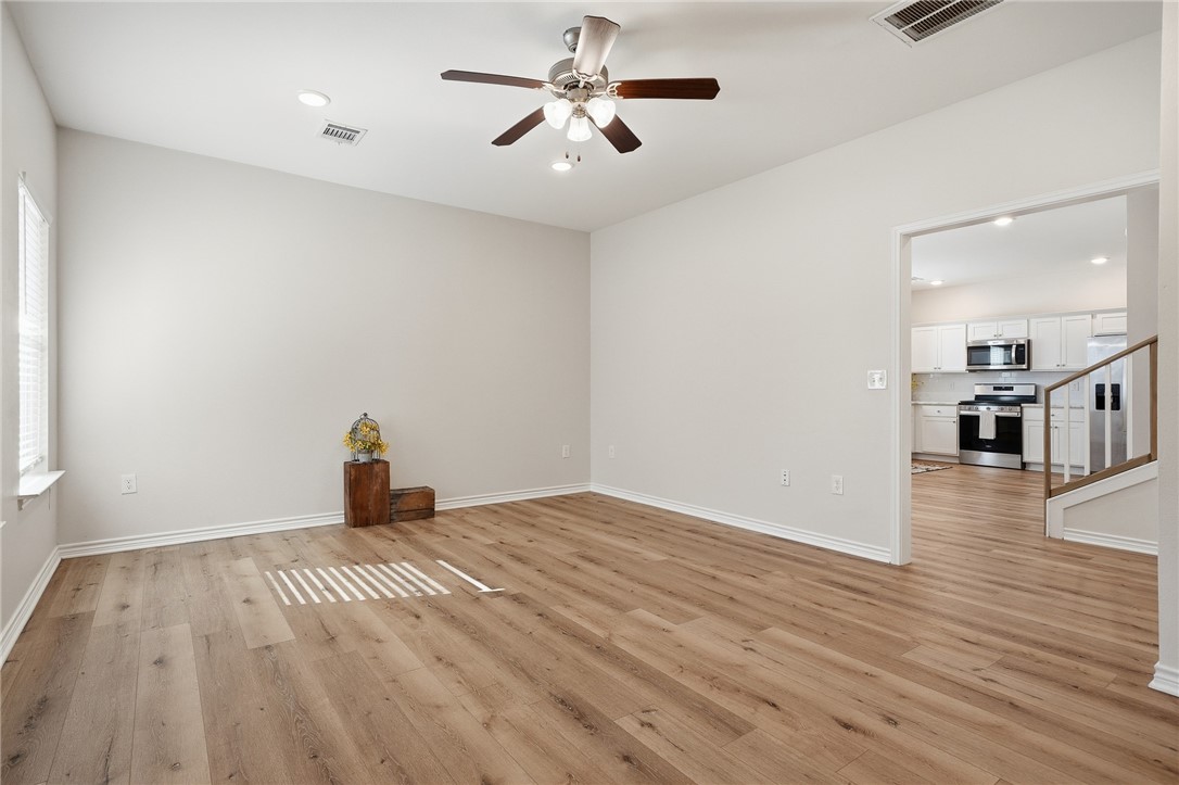 124 Lavaca Rockport TX 78382