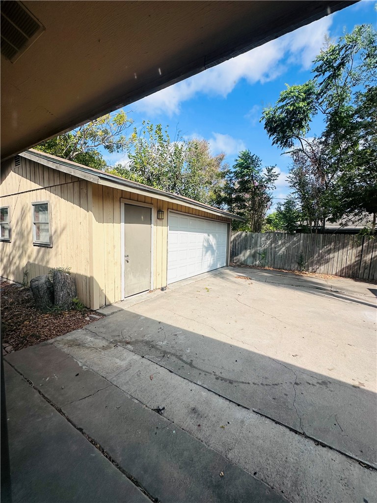 3842 Tiger Lane Corpus Christi TX 78415