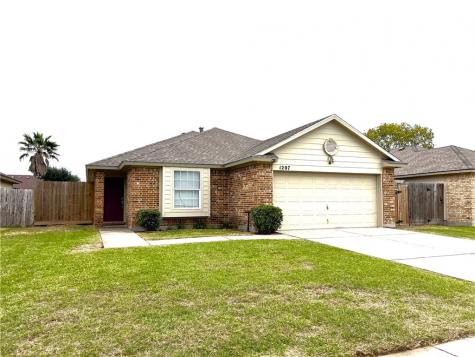 1207 Sacramento Portland TX 78374