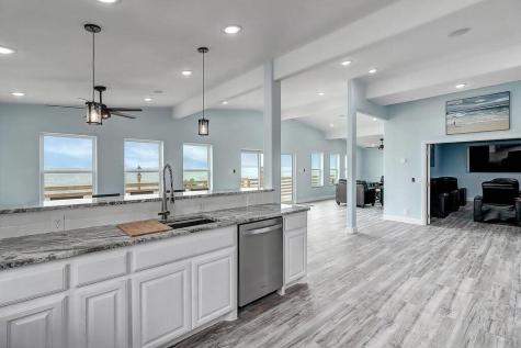 2445 Laguna Shores Corpus Christi TX 78418