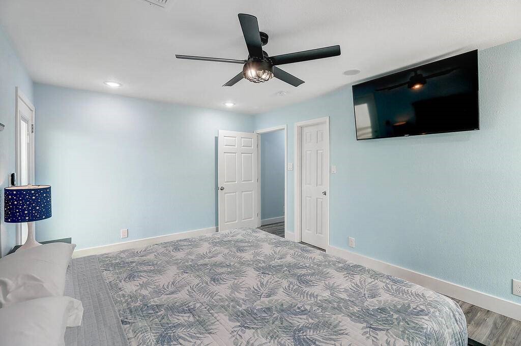 2445 Laguna Shores Corpus Christi TX 78418