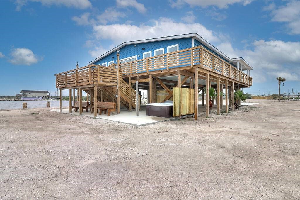 2445 Laguna Shores Corpus Christi TX 78418