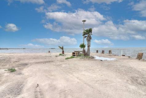 2445 Laguna Shores Corpus Christi TX 78418