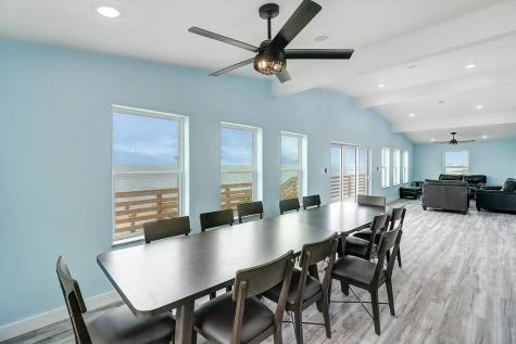 2445 Laguna Shores Corpus Christi TX 78418