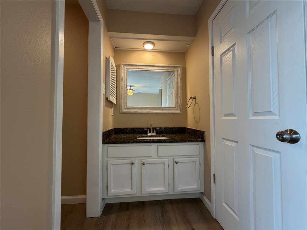 4226 Walnut Hills 4 Corpus Christi TX 78413