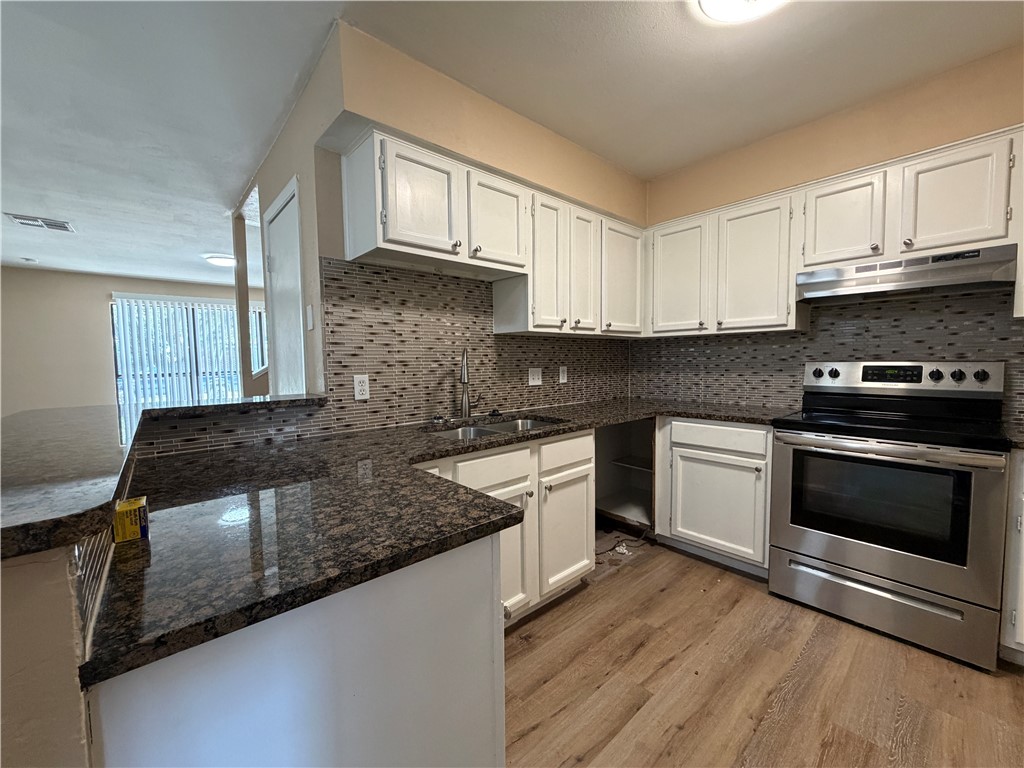 4226 Walnut Hills 4 Corpus Christi TX 78413