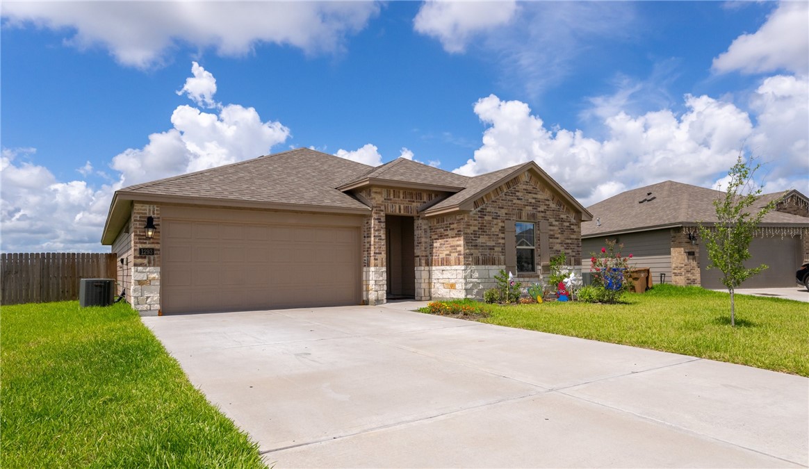 1293 Carnaby Street Corpus Christi TX 78415