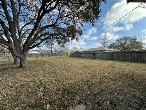 508 Tutt Avenue Taft TX 78390