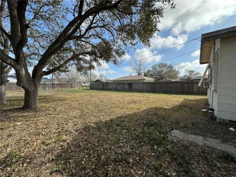 508 Tutt Avenue Taft TX 78390