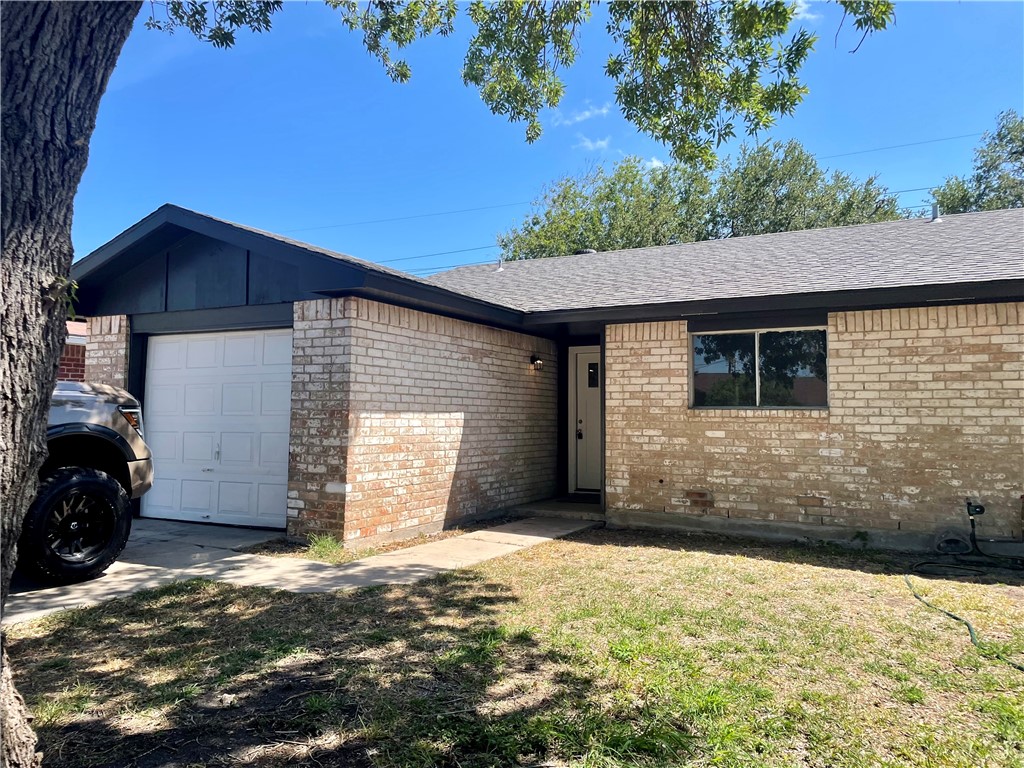 3715 La Paz Drive Corpus Christi TX 78415