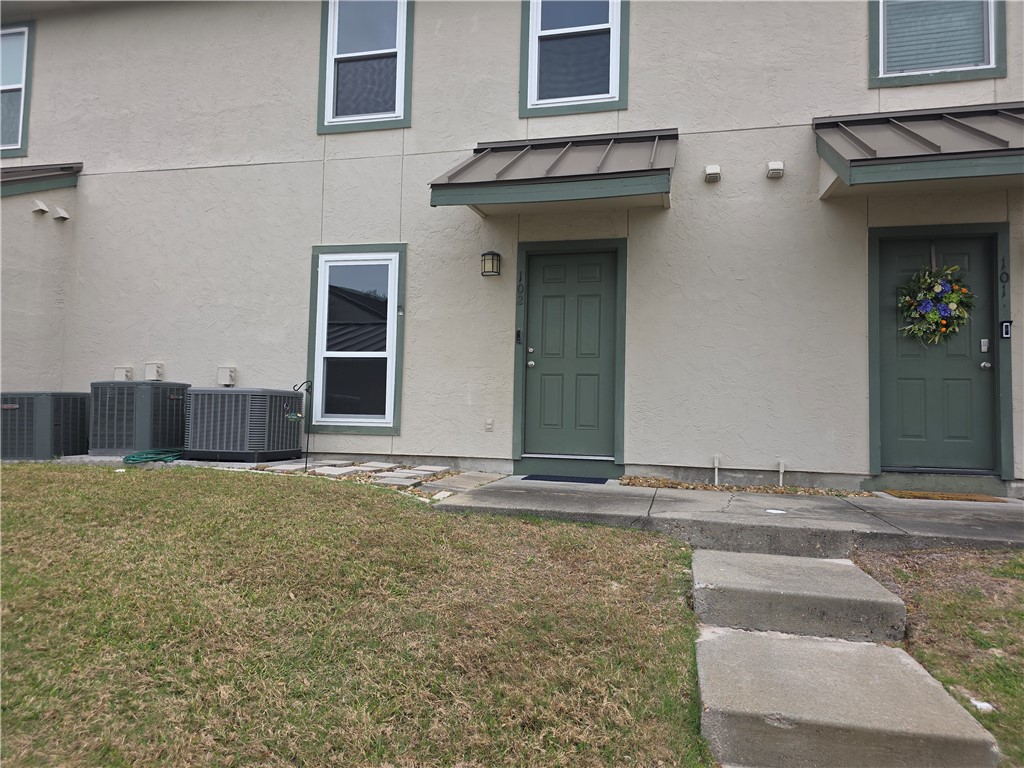 302 St. Andrews A-102 Rockport TX 78382