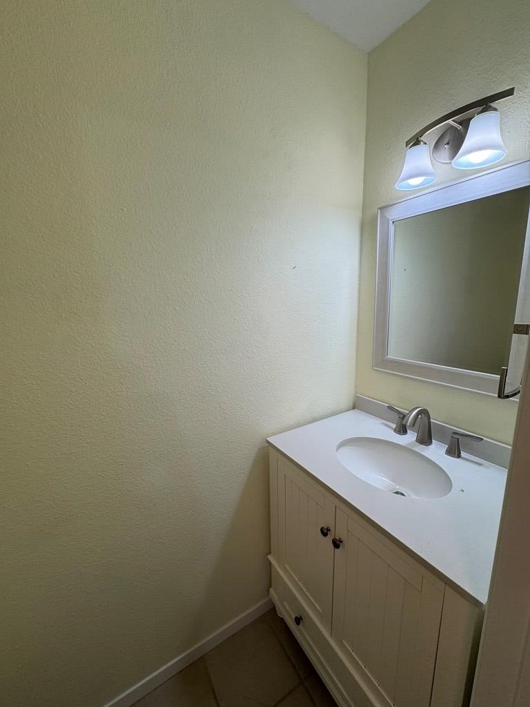 302 St. Andrews A-102 Rockport TX 78382