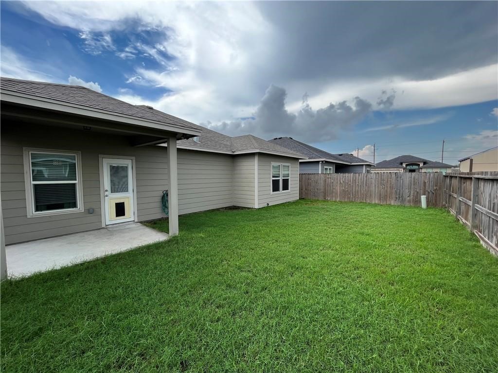 2813 Lake Tranquility Corpus Christi TX 78414