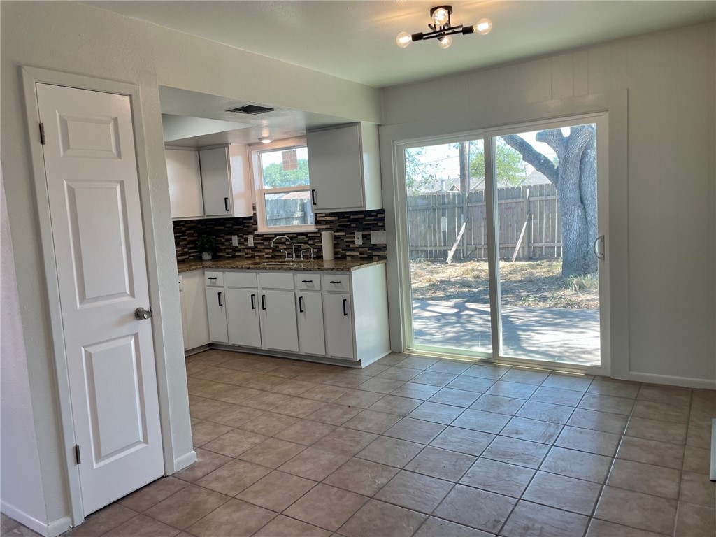 3715 La Paz Drive Corpus Christi TX 78415