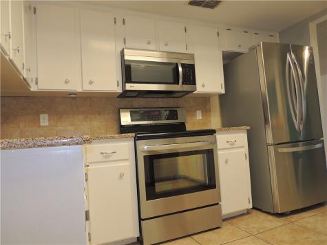 1461 Moore Avenue Portland TX 78374