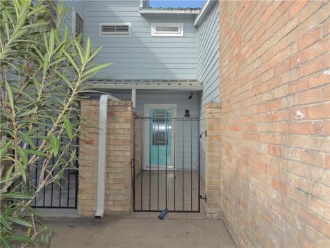 1461 Moore Avenue Portland TX 78374