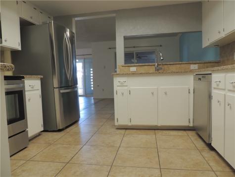 1461 Moore Avenue Portland TX 78374
