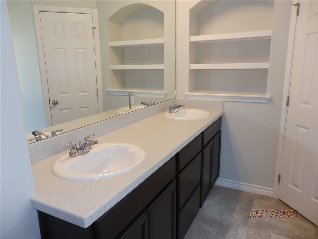 7505 Loyd Neal Corpus Christi TX 78414