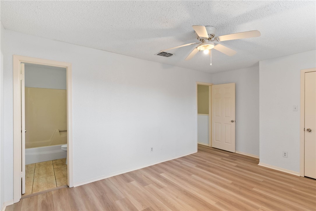 5133 Middlecoff A Corpus Christi TX 78413