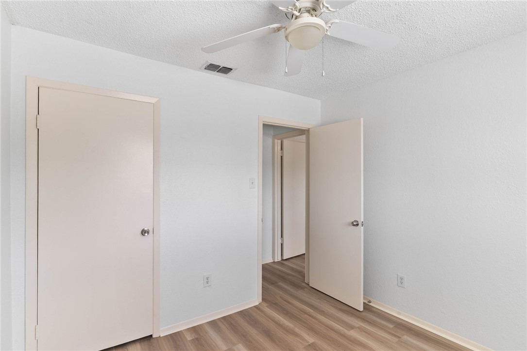 5133 Middlecoff A Corpus Christi TX 78413