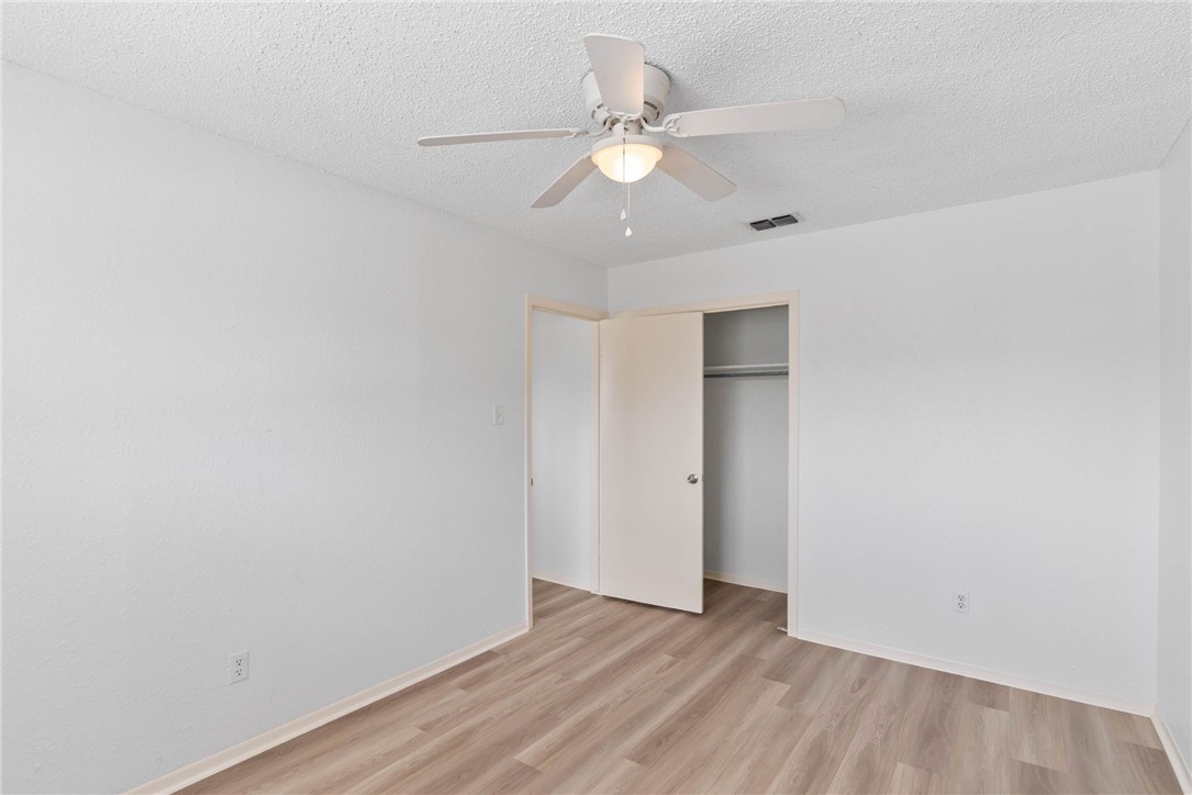 5133 Middlecoff A Corpus Christi TX 78413