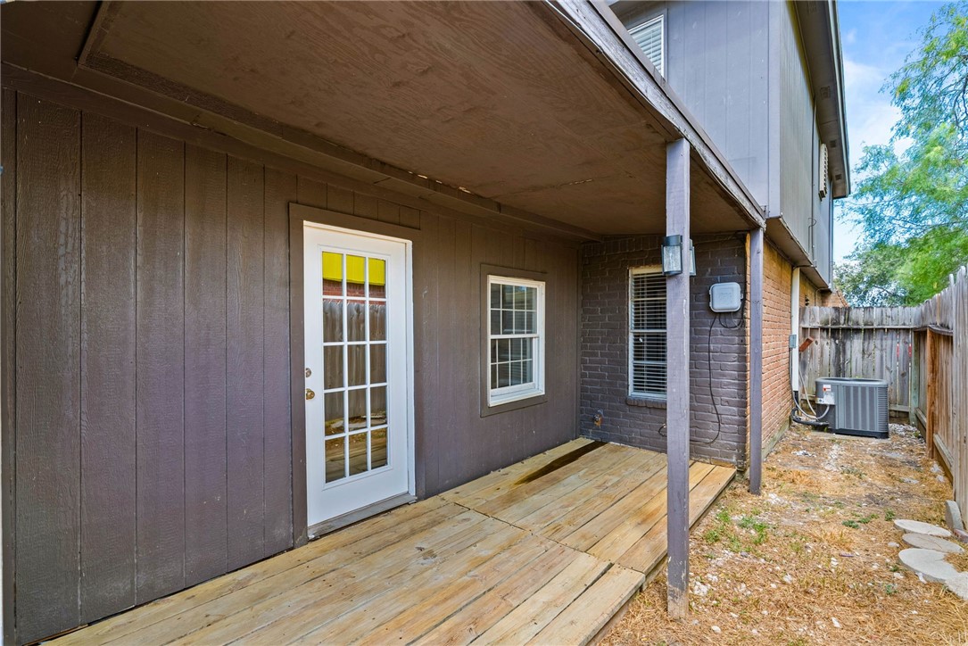 5133 Middlecoff A Corpus Christi TX 78413