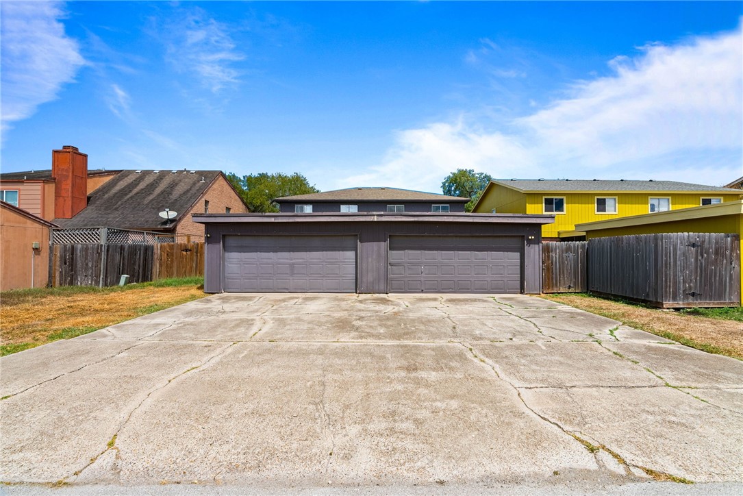 5133 Middlecoff A Corpus Christi TX 78413