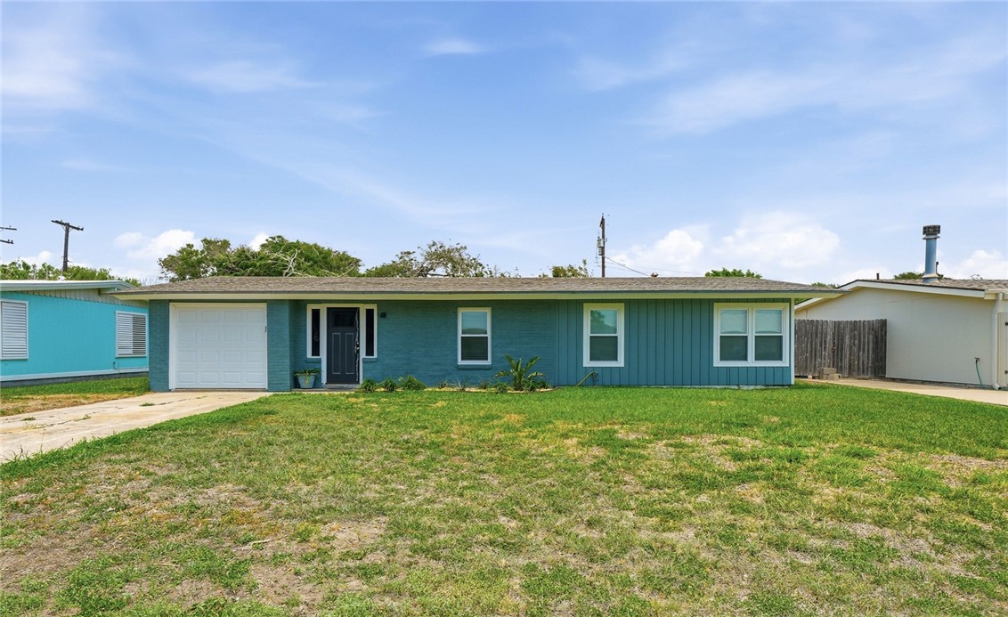 103 Magnolia Place Portland TX 78374