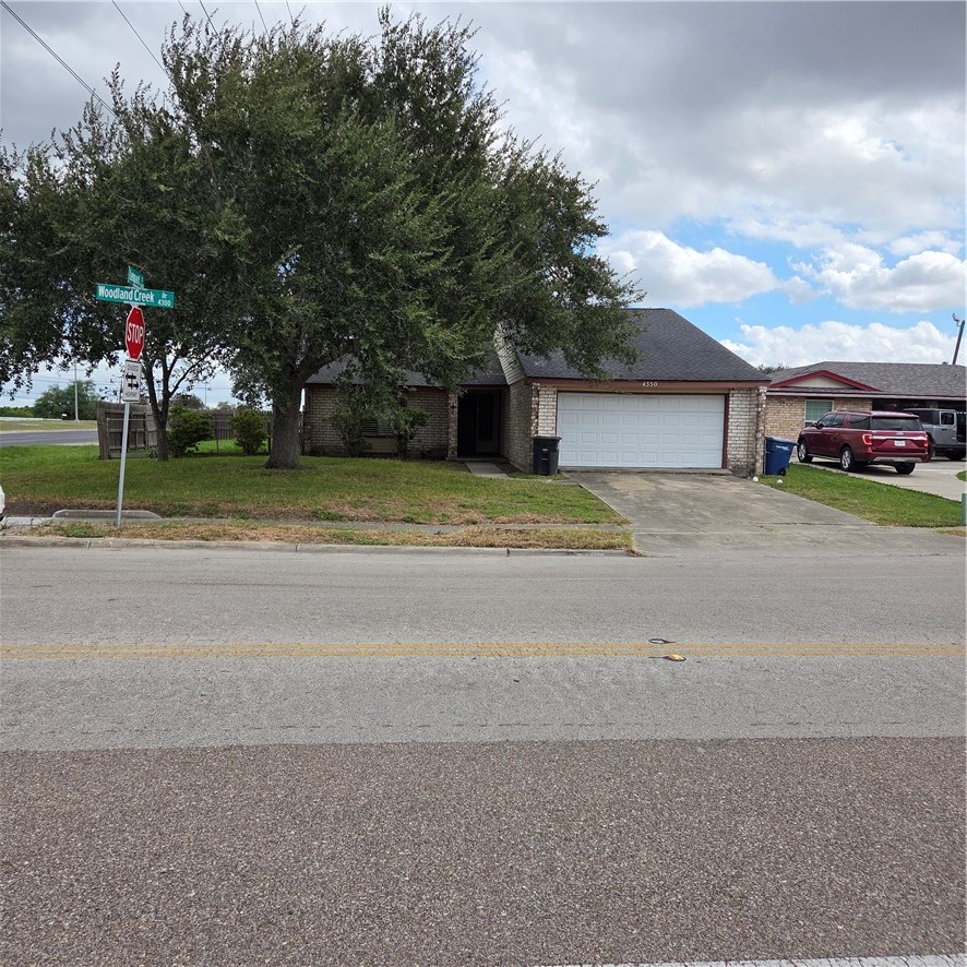 4350 Woodland Creek Drive Corpus Christi TX 78410
