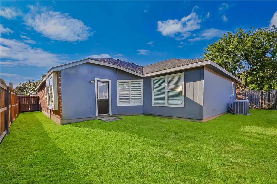 7926 Elk Drive Corpus Christi TX 78414