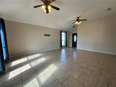 2012 Cottonwood Drive Portland TX 78374